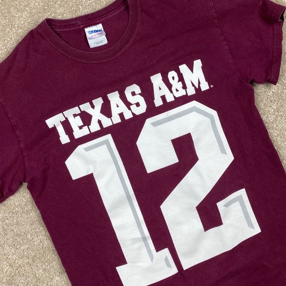 Gildan Other - Texas A&M Aggies 12th Man Maroon SEC Gildan Heavy Cotton T Shirt men's Small
